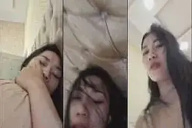 Bokep Live Dara Pamer Lubang Sampai Banjir HD