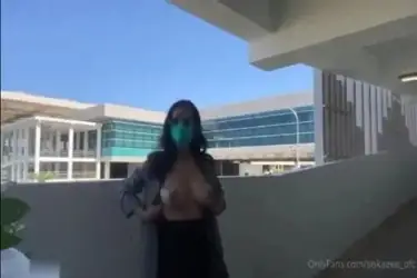 Siskaeee Sange Berat Dientot Di Bandara YIA Lumer WOT